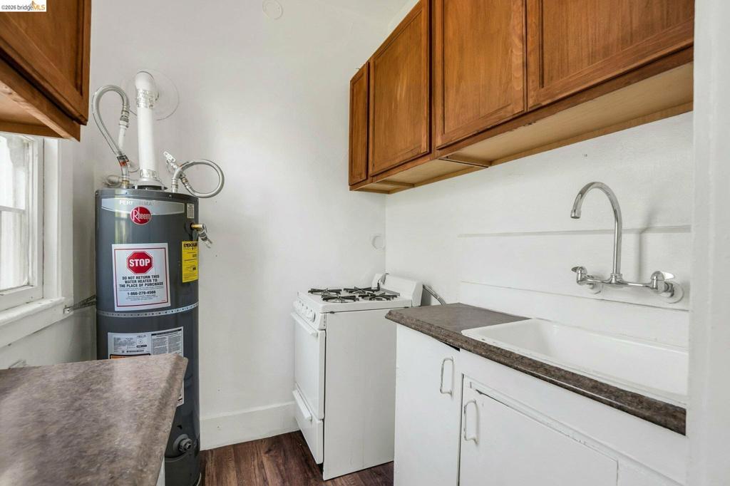 630 York Property Photo 12