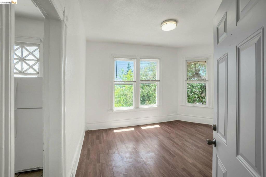 630 York Property Photo 13