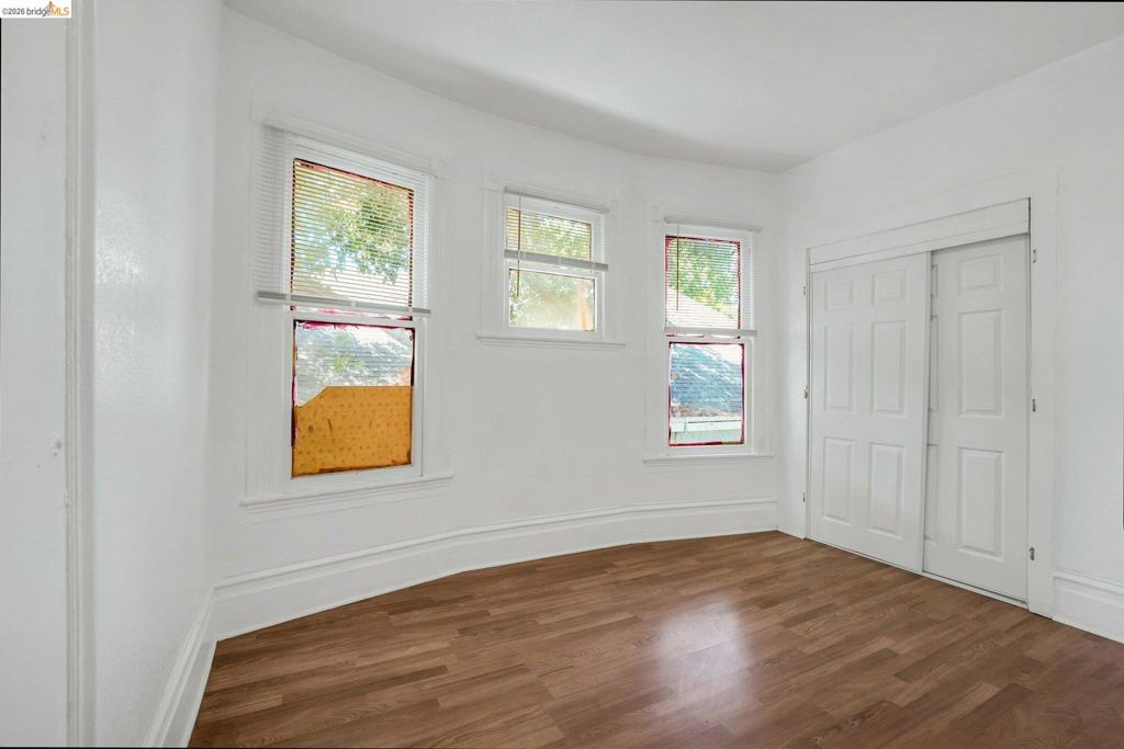 630 York Property Photo 17