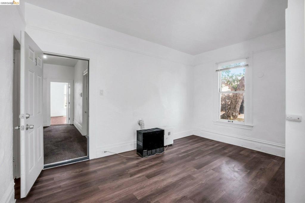630 York Property Photo 18
