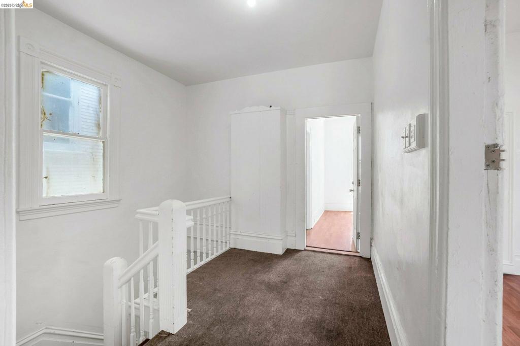 630 York Property Photo 24