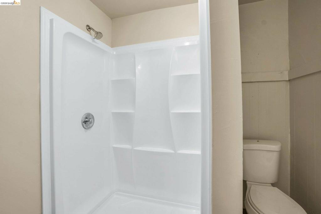 630 York Property Photo 29