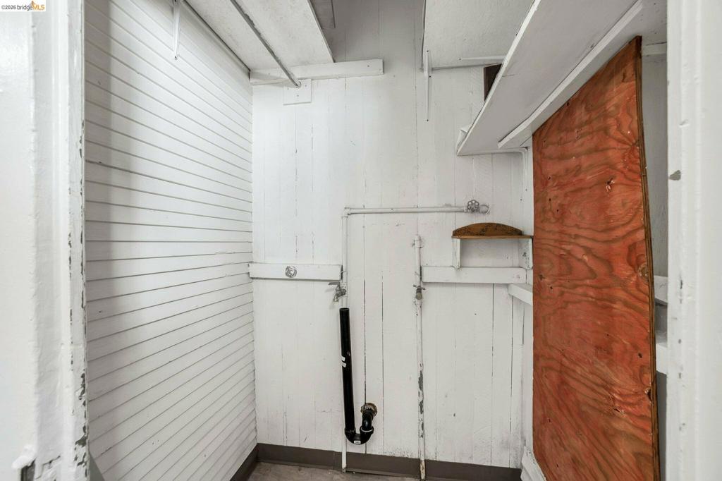 630 York Property Photo 30