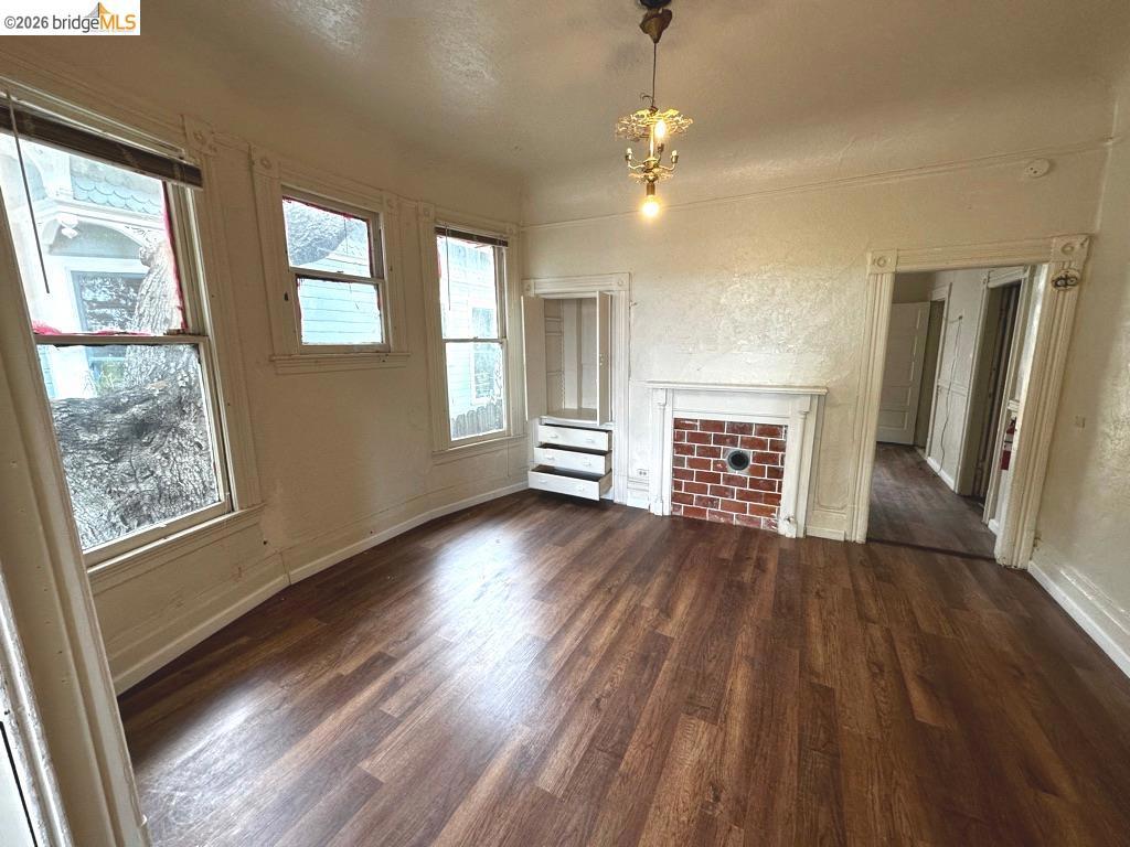 630 York Property Photo 45