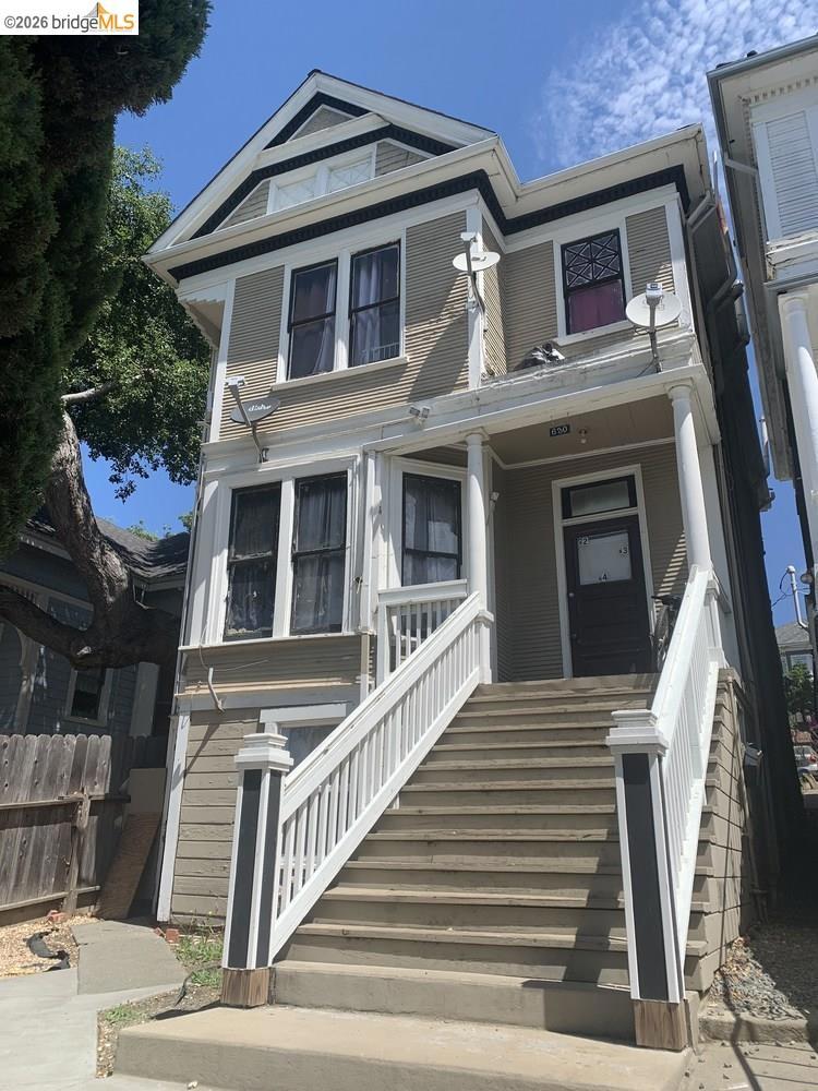 630 York Property Photo 47
