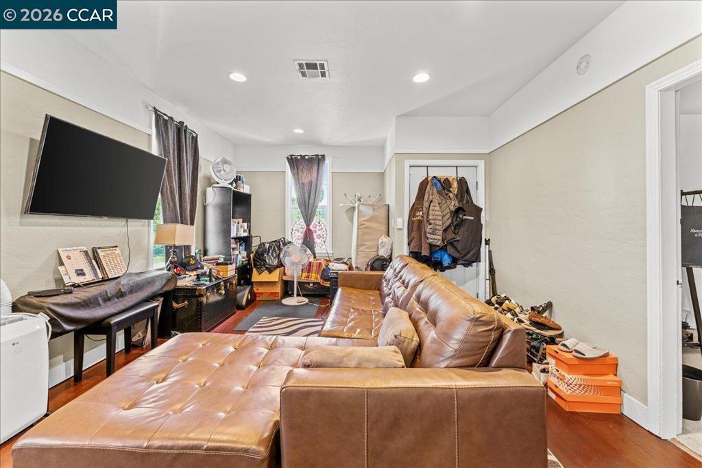 1222 Solano Property Photo 7