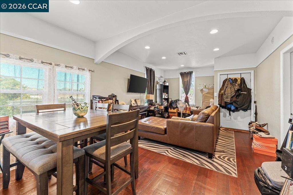 1222 Solano Property Photo 8