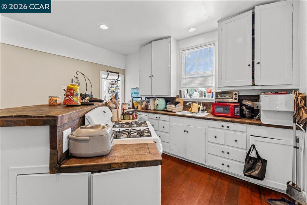 1222 Solano Property Photo 13