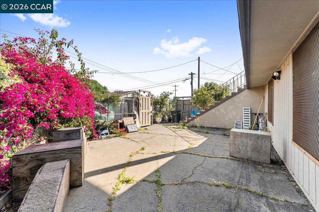 1222 Solano Property Photo 16