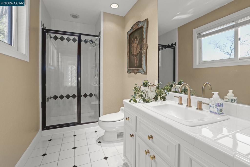 4 Julianna Property Photo 16