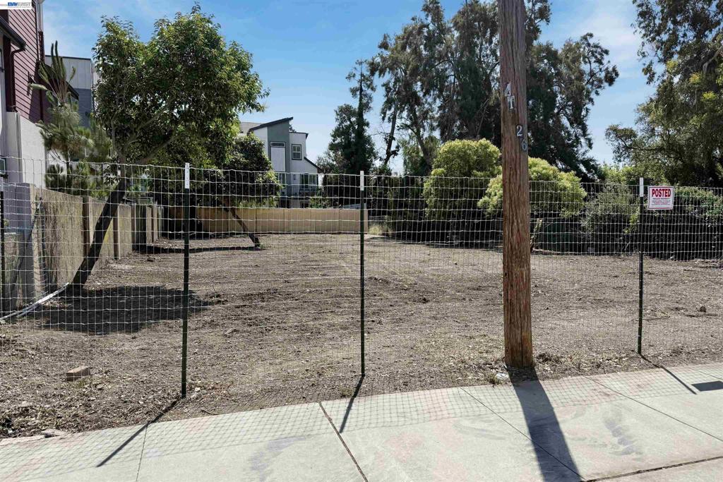 41426 Roberts Ave Property Photo 3