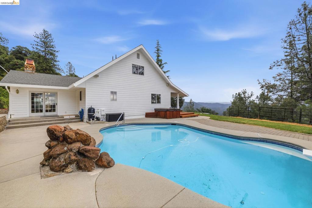 19466 Mira Monte Rd Property Photo 36