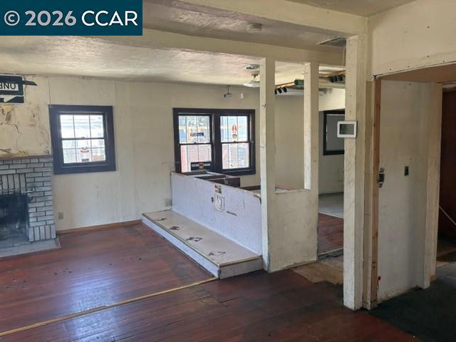 516 Ward St Property Photo 6