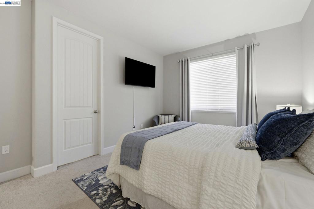1820 Enclave Pl Property Photo 27