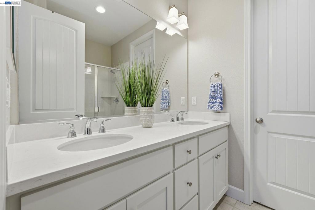 1820 Enclave Pl Property Photo 31