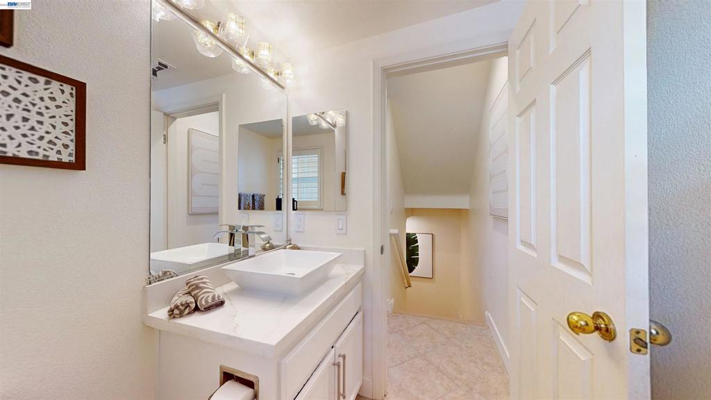 3412 Fitzsimmons Cmn Property Photo 15
