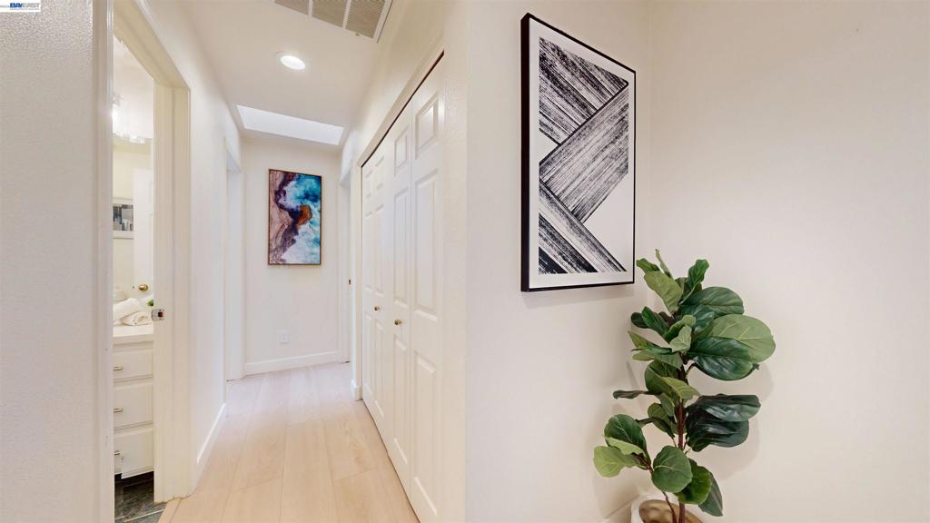 3412 Fitzsimmons Cmn Property Photo 17
