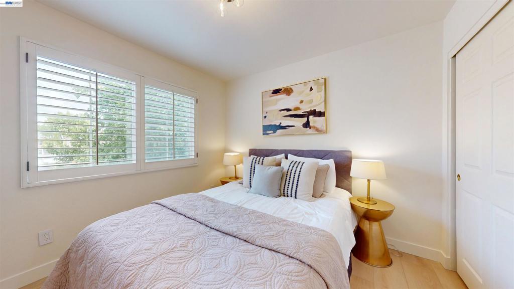 3412 Fitzsimmons Cmn Property Photo 24