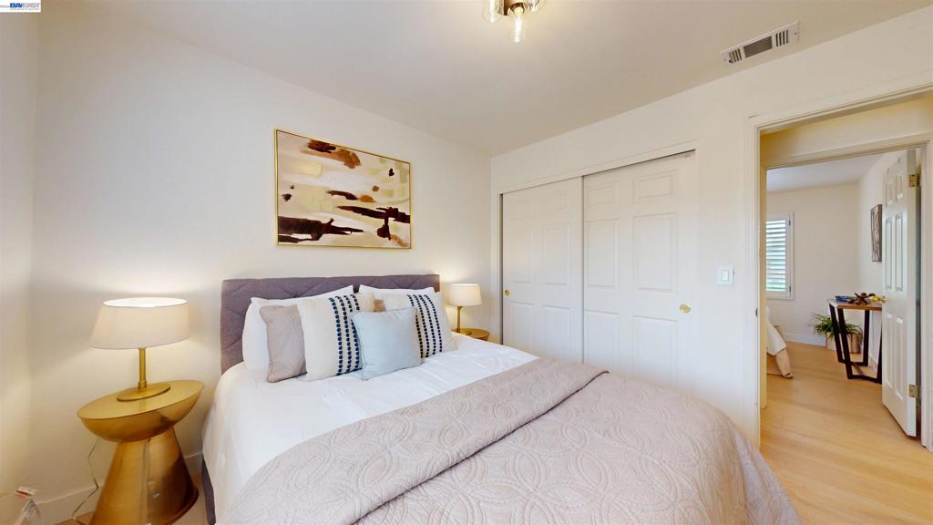 3412 Fitzsimmons Cmn Property Photo 25