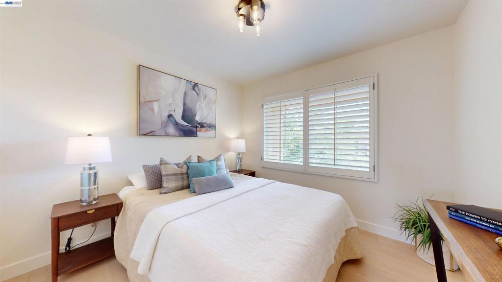 3412 Fitzsimmons Cmn Property Photo 27