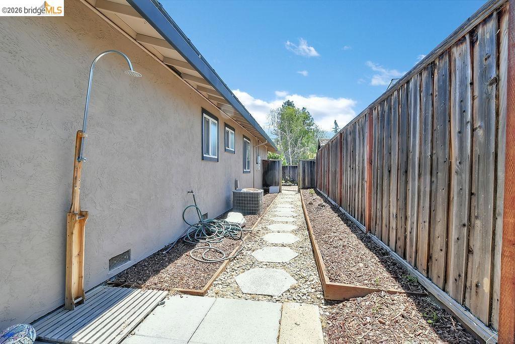 1249 Heavenly Dr Property Photo 41