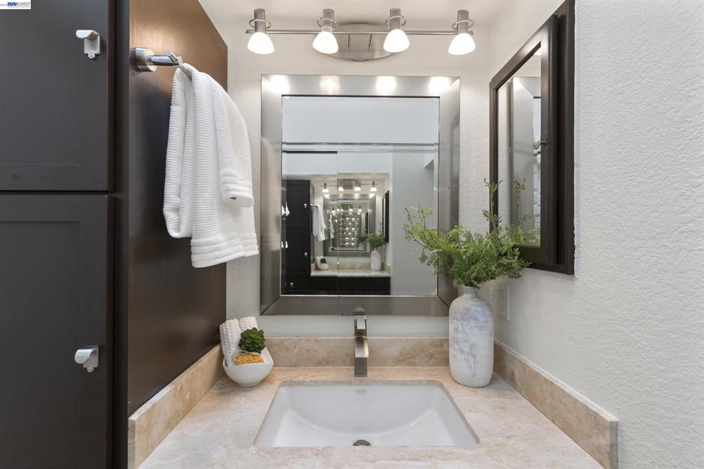7722 Chantilly Dr Property Photo 32