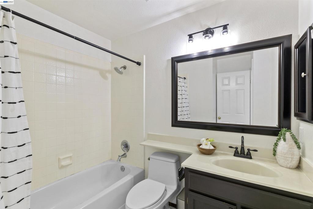 7722 Chantilly Dr Property Photo 33