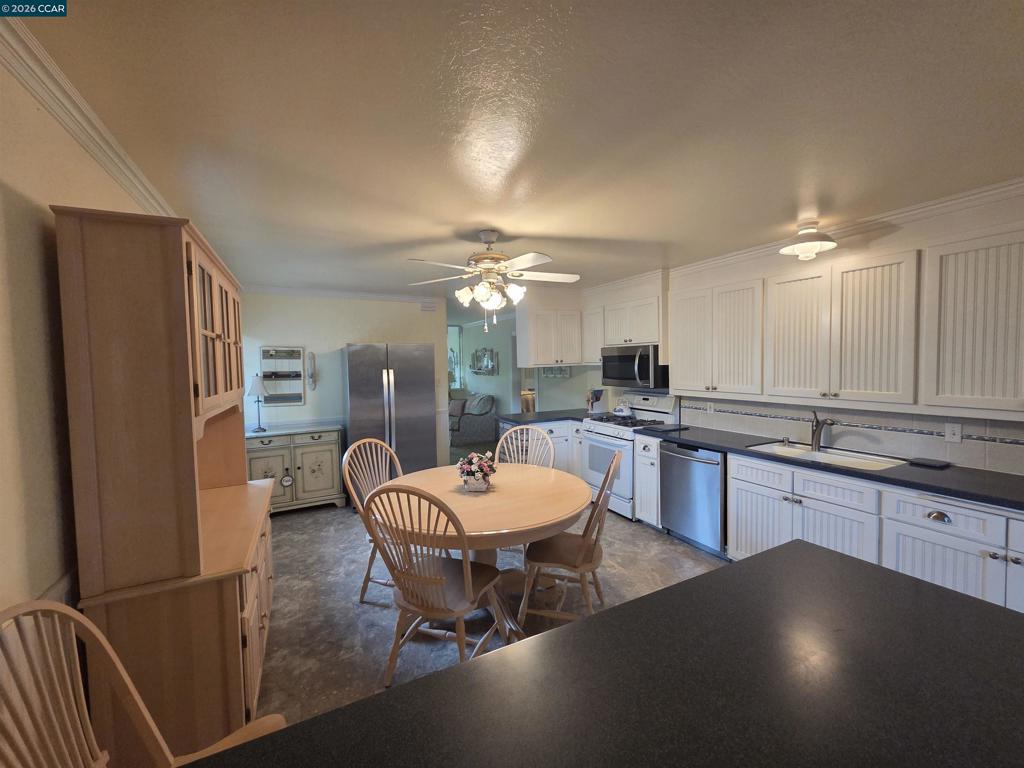 3610 Carrillo Drive Property Photo 6