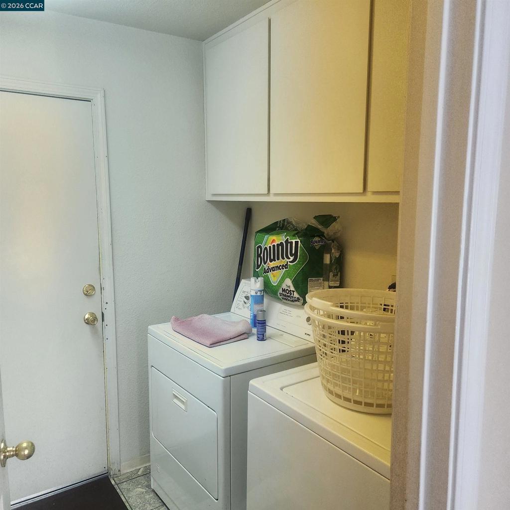 331 Avalon Cir Property Photo 8