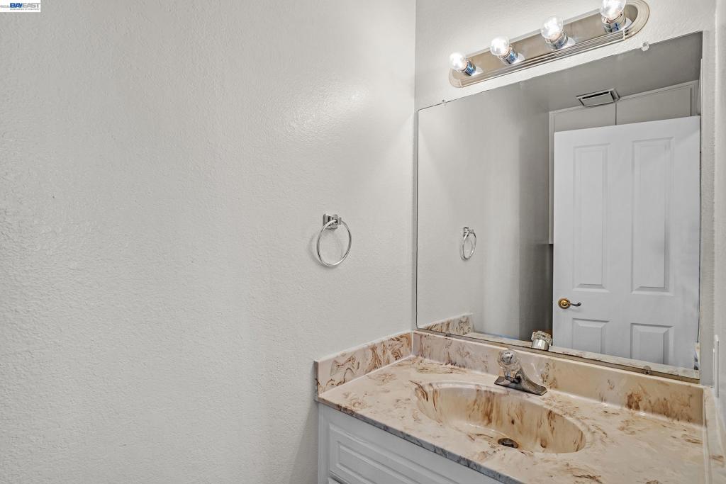 2279 Clearview Cir Property Photo 11