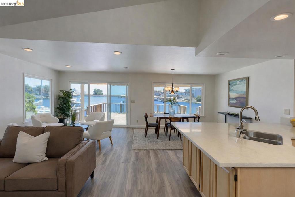281 Discovery Bay Blvd Property Photo 7