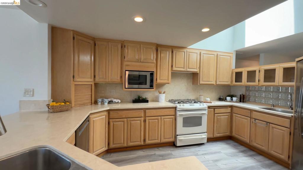 281 Discovery Bay Blvd Property Photo 8