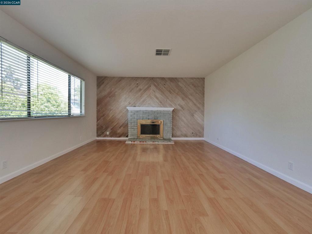 1156 Santa Barbara Dr Property Photo 21
