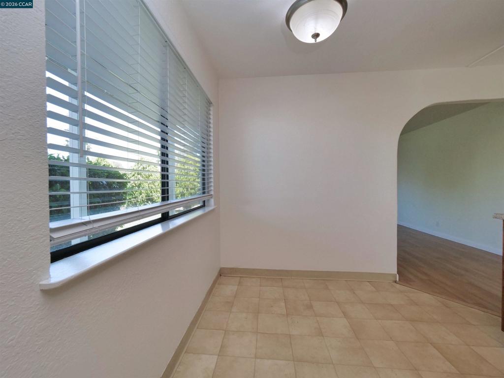 1156 Santa Barbara Dr Property Photo 34