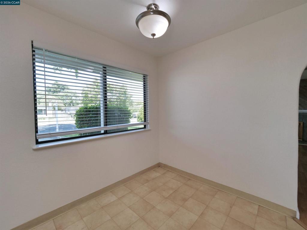 1156 Santa Barbara Dr Property Photo 37