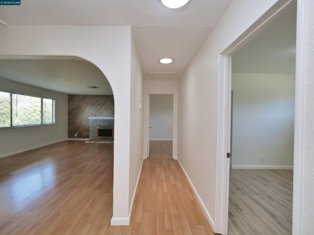 1156 Santa Barbara Dr Property Photo 40