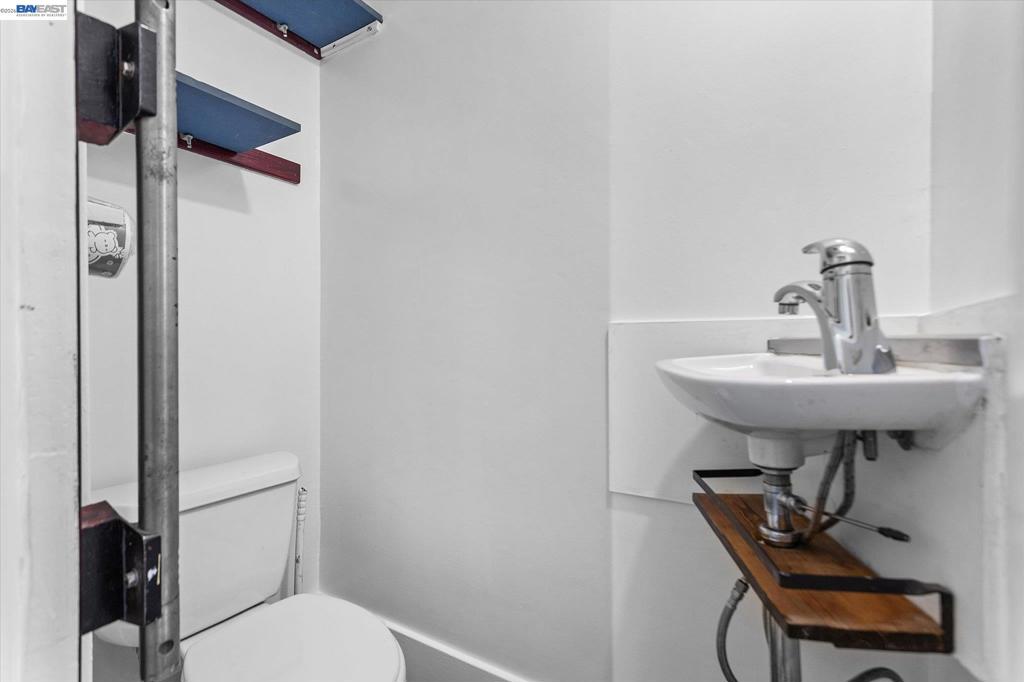 3246 Mlk Jr. Way Property Photo 14