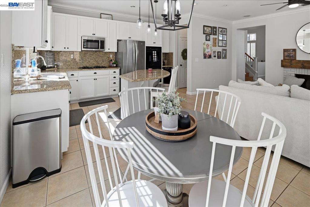 782 Redhaven St Property Photo 18