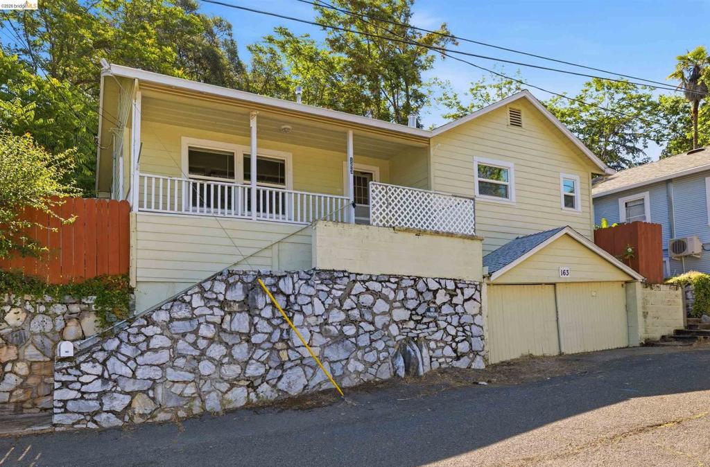 163 N Shepherd Property Photo 1