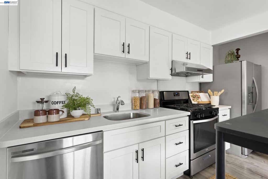 1815 Second Street Property Photo 6