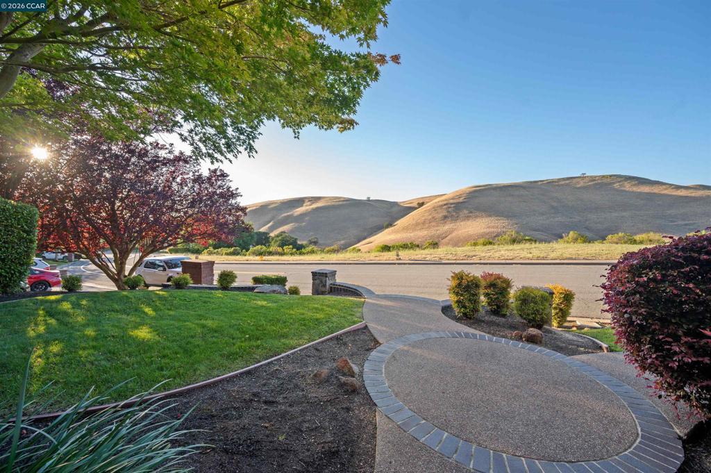 1020 Pebble Beach Dr Property Photo 4
