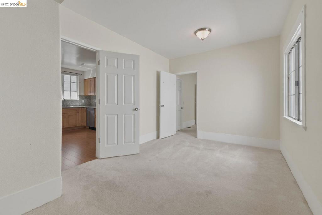 340 Foothill Blvd Property Photo 16