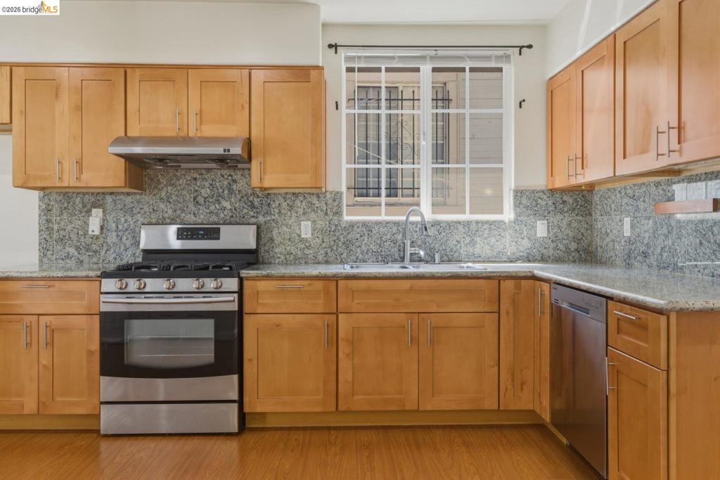 340 Foothill Blvd Property Photo 23