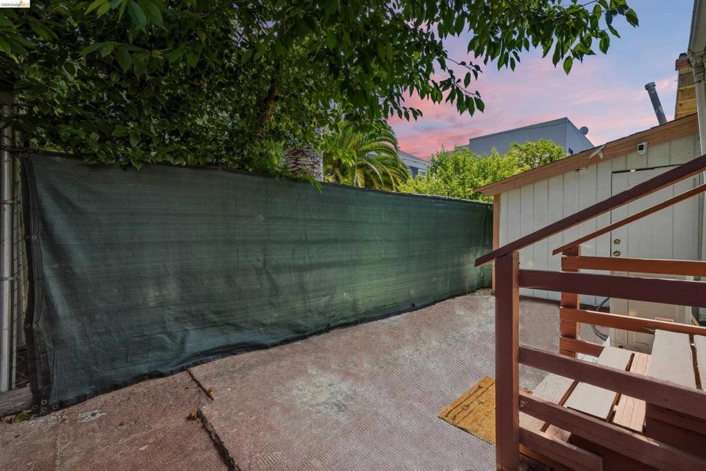 340 Foothill Blvd Property Photo 34