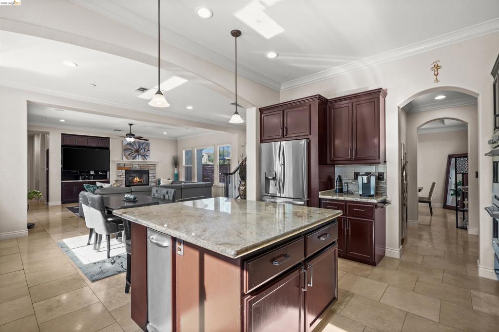 1596 Cherry Blossom Ct Property Photo 14