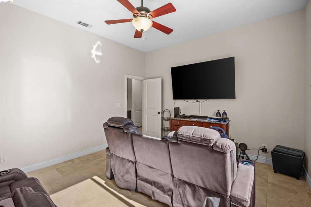 1596 Cherry Blossom Ct Property Photo 26