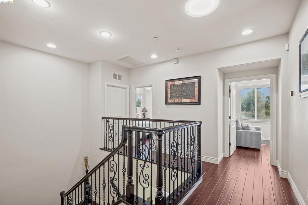 1596 Cherry Blossom Ct Property Photo 28