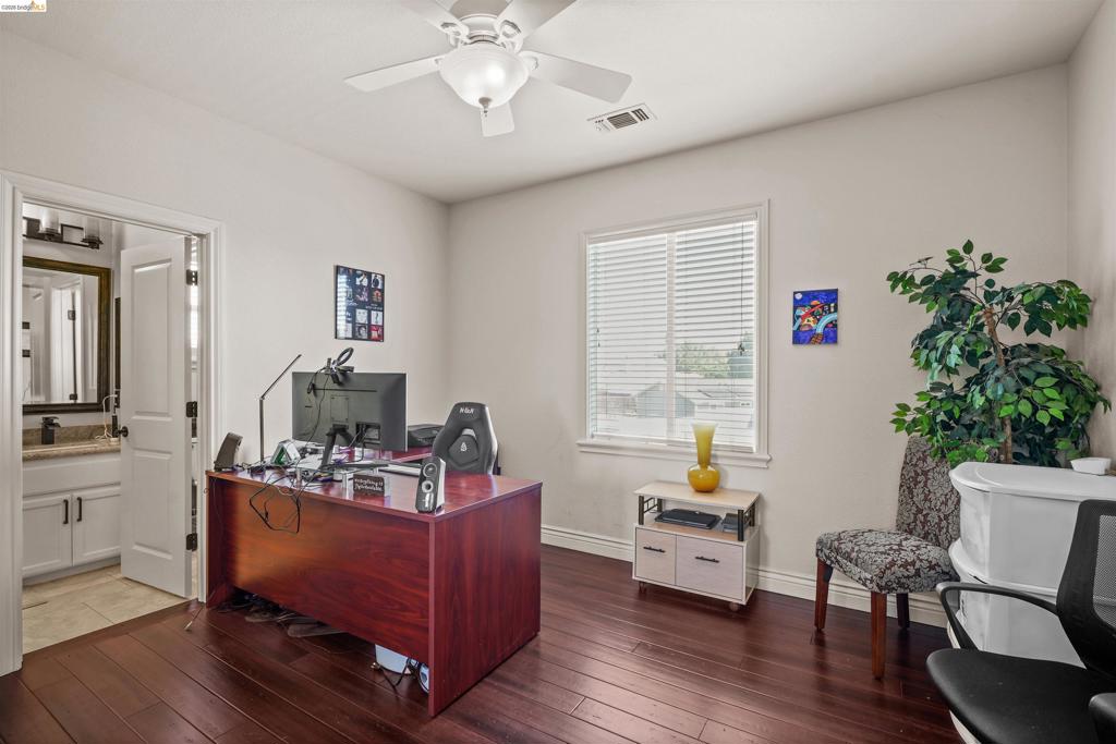 1596 Cherry Blossom Ct Property Photo 44