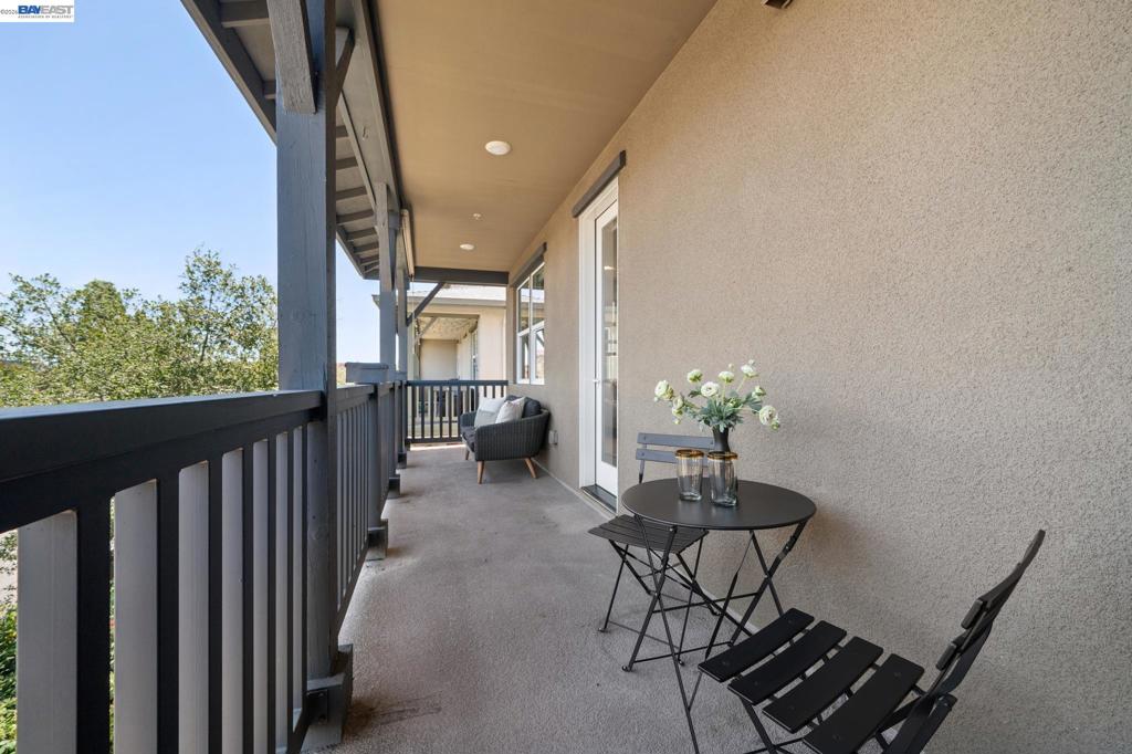 472 Diller St Property Photo 38