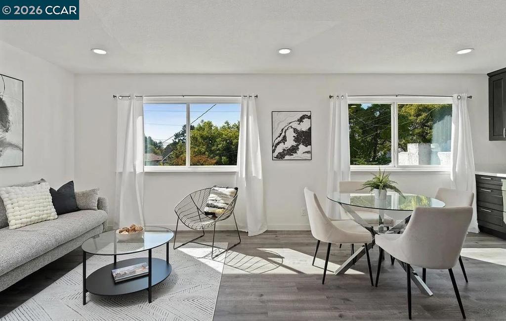 41137353 Property Photo 14